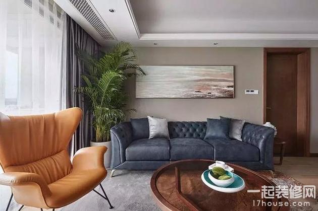 在沙发背景墙上装点几幅挂画,让客厅变得更加文艺范 在沙发背景墙上装点几幅挂画,让客厅变得更加文艺范